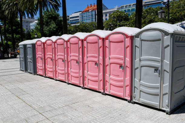 Best Restroom Trailer for Weddings  in Oviedo, FL